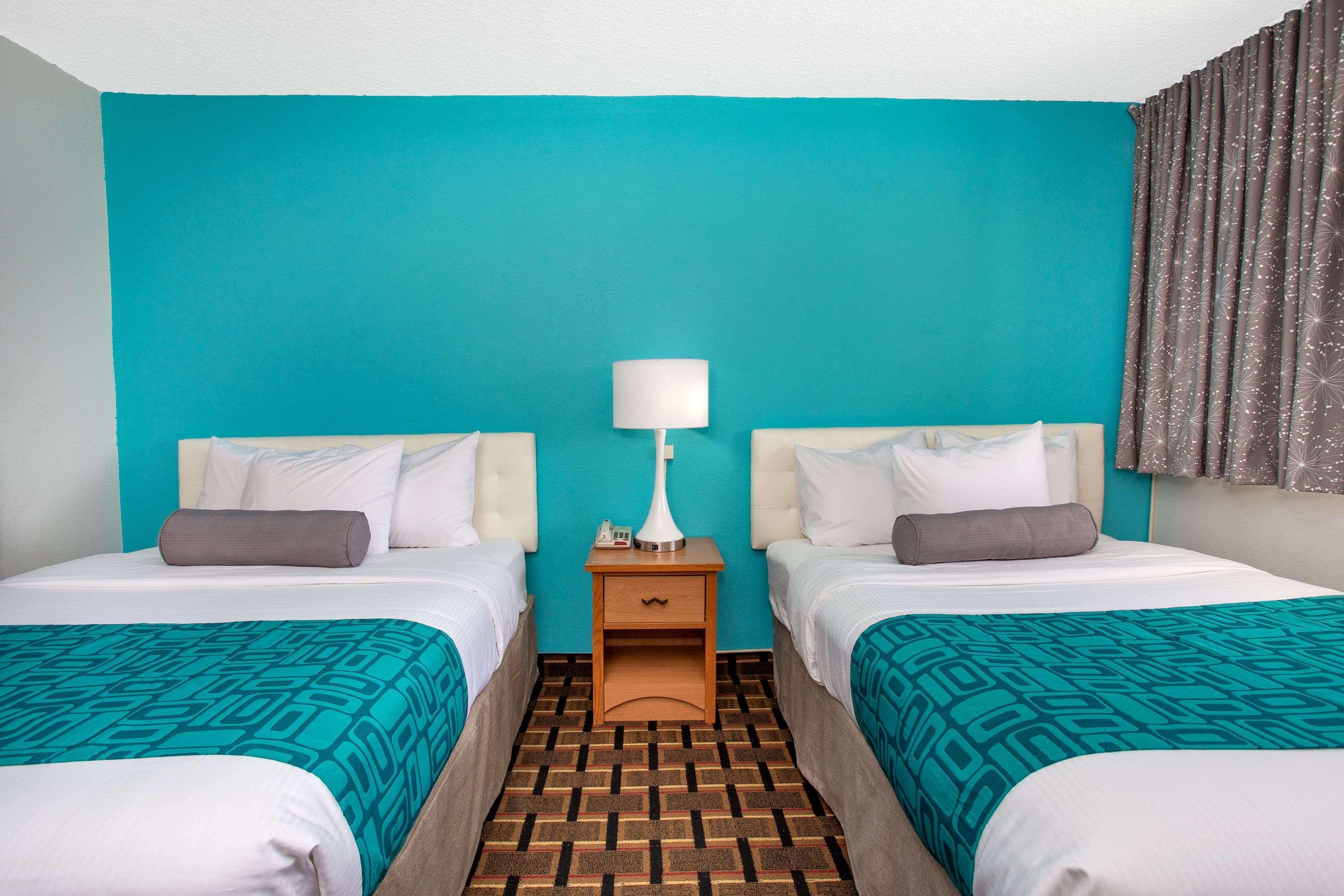 Howard Johnson By Wyndham Colorado Springs Buitenkant foto