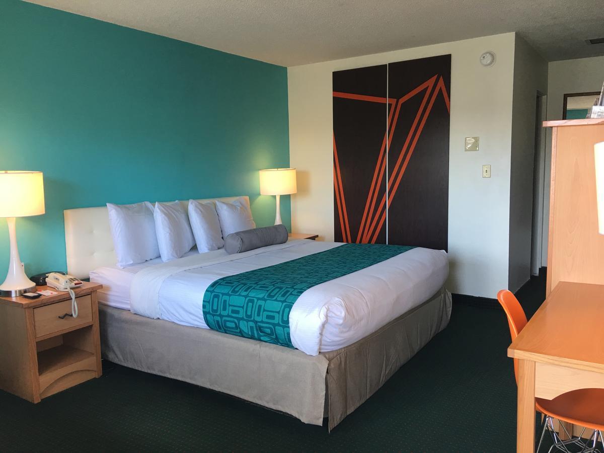 Howard Johnson By Wyndham Colorado Springs Buitenkant foto