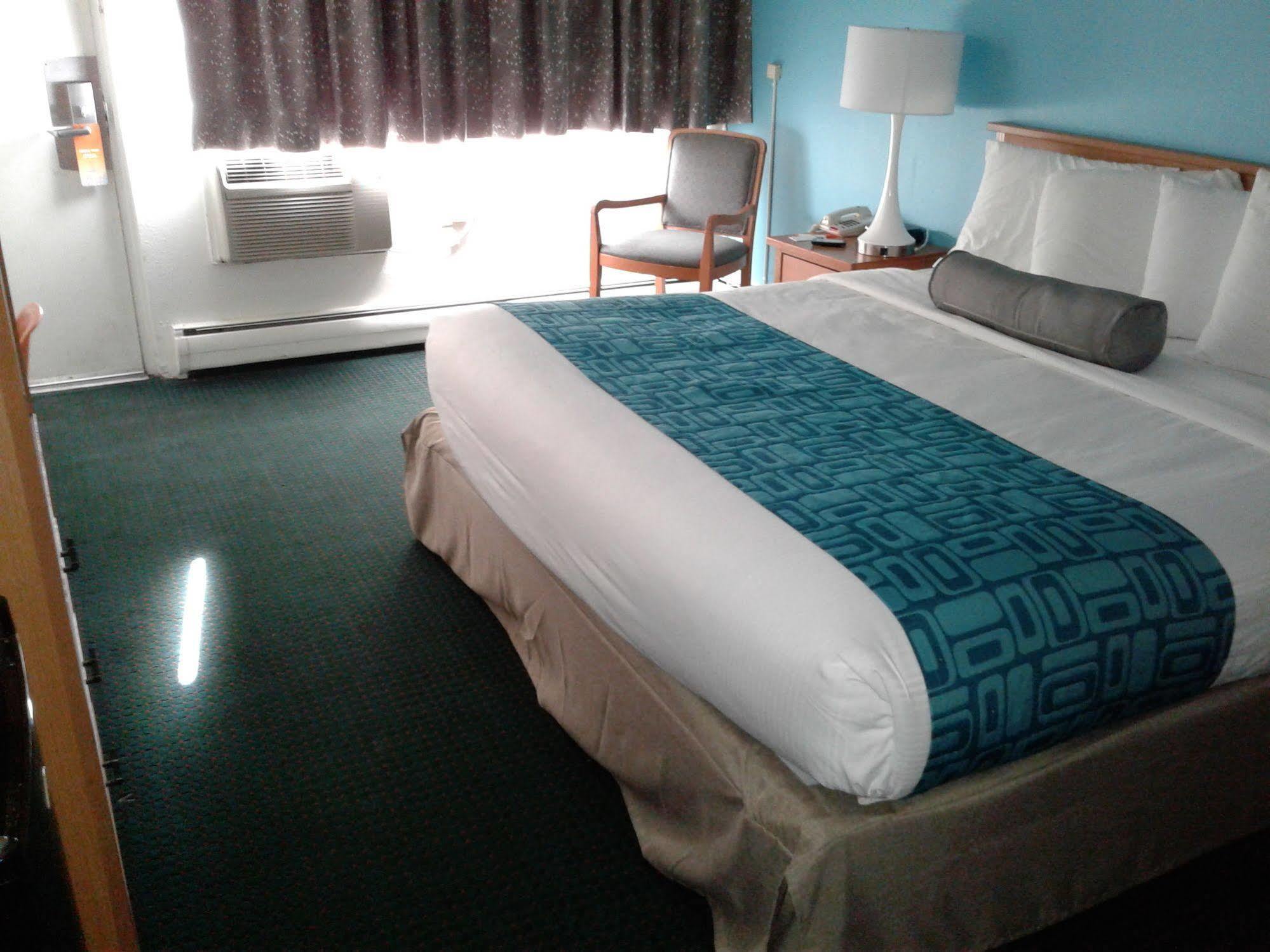 Howard Johnson By Wyndham Colorado Springs Buitenkant foto
