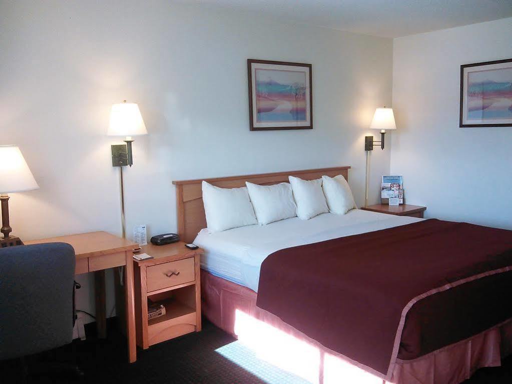 Howard Johnson By Wyndham Colorado Springs Buitenkant foto